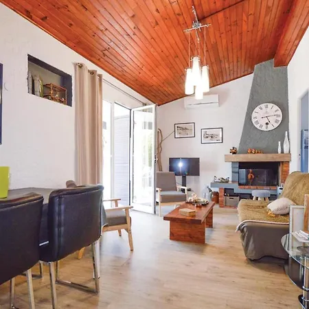 Awesome In Lucciana With 3 Bedrooms And Wifi